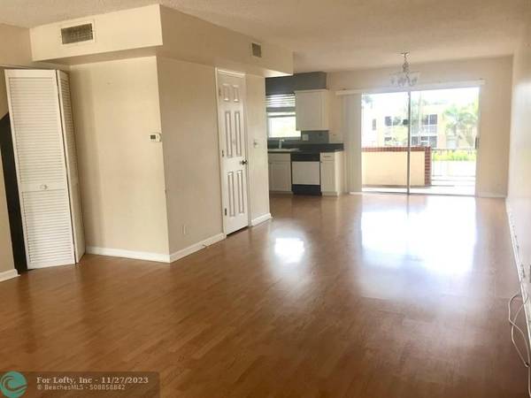 Deerfield Beach, FL 33441,1100 SE 4th Ave  #33