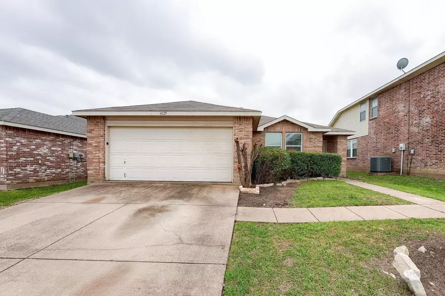 4025 Country Lane, Fort Worth, TX 76123