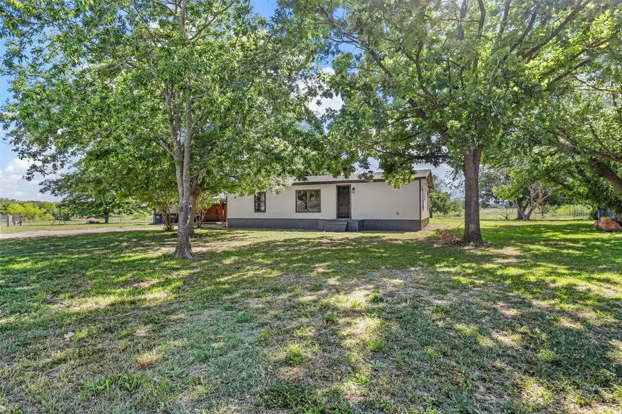 149 County Road 1401, Morgan, TX 76671