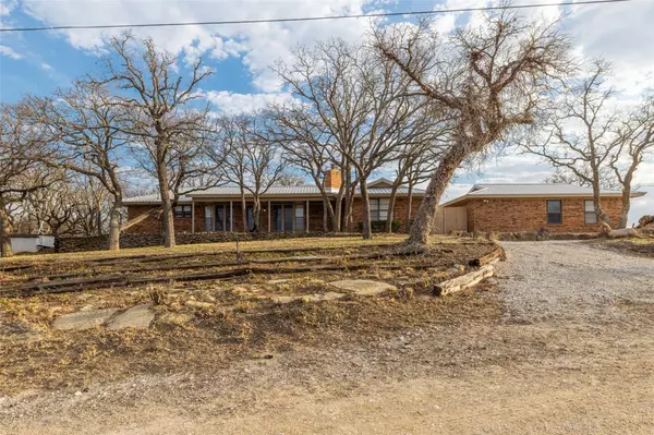 18 Tula Court, Nocona, TX 76255