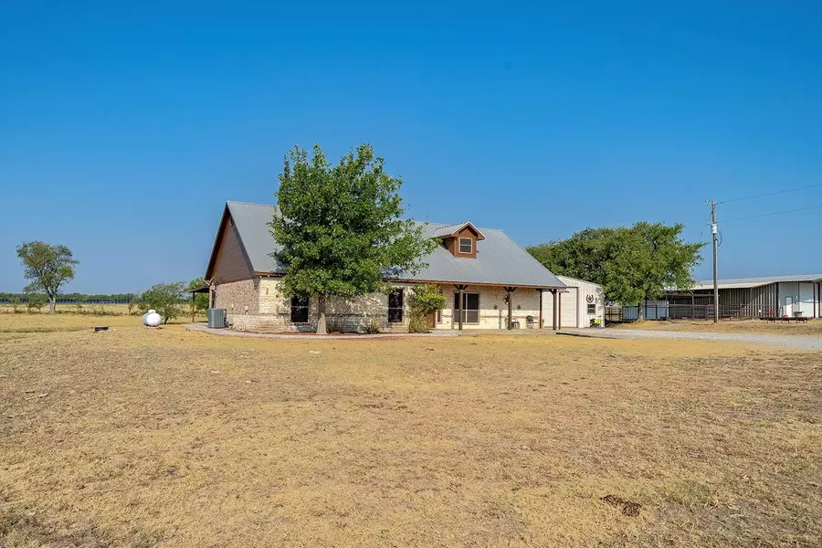 10340 Dyer Road, Sanger, TX 76266