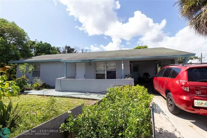 1022 15th St, West Palm Beach, FL 33401