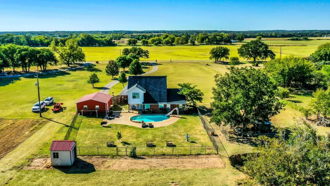 811 Tim Hall Road, Springtown, TX 76082