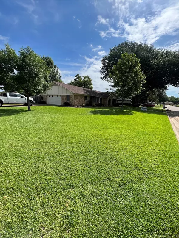 Mineola, TX 75773,303 Pamela Drive