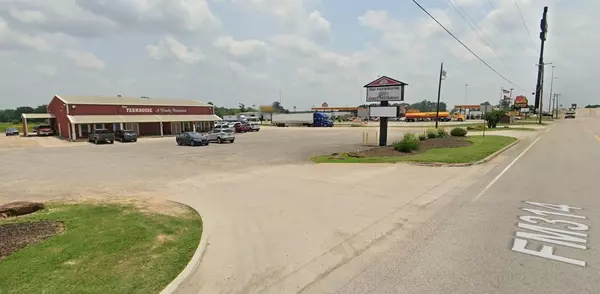 Van, TX 75790,1125 S Oak Street