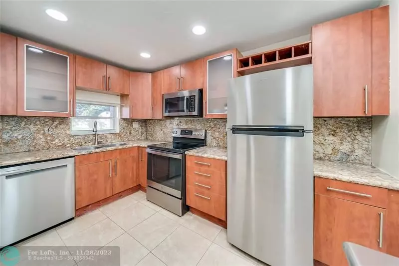 8962 S Hollybrook Blvd  #206, Pembroke Pines, FL 33025