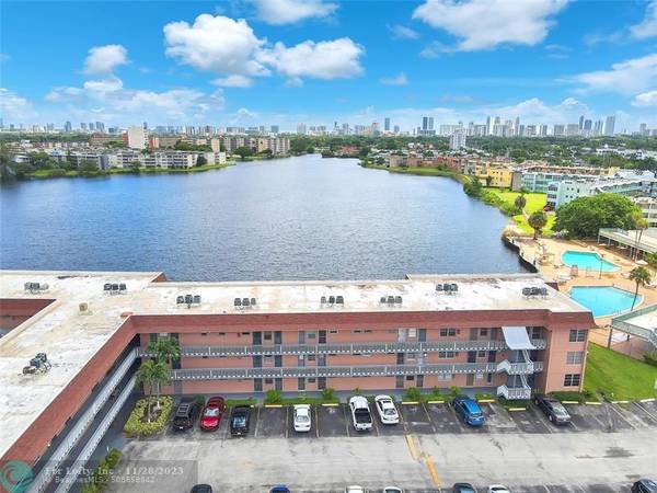 18555 NE 14th Ave  #609,  North Miami Beach,  FL 33179