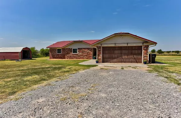 Tuttle, OK 73089,1066 County Street 2927