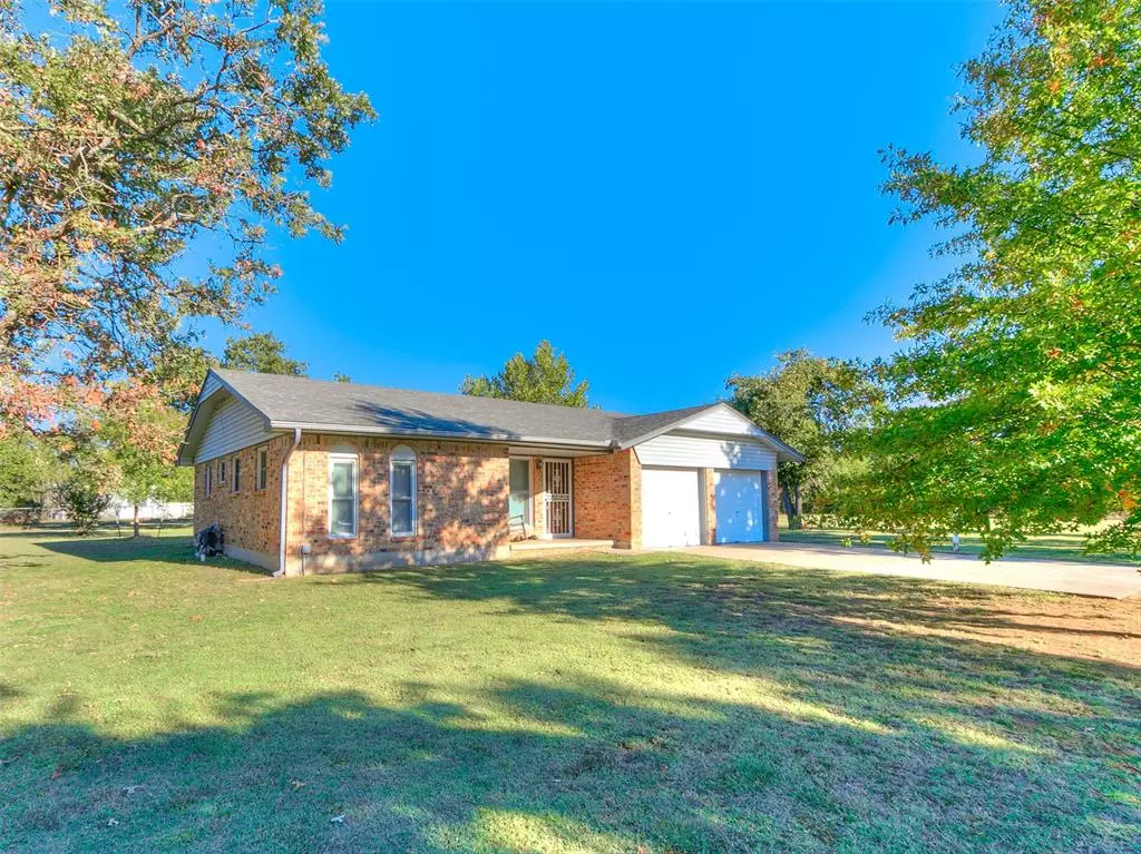 Harrah, OK 73045,21617 Perry Lucas Lane