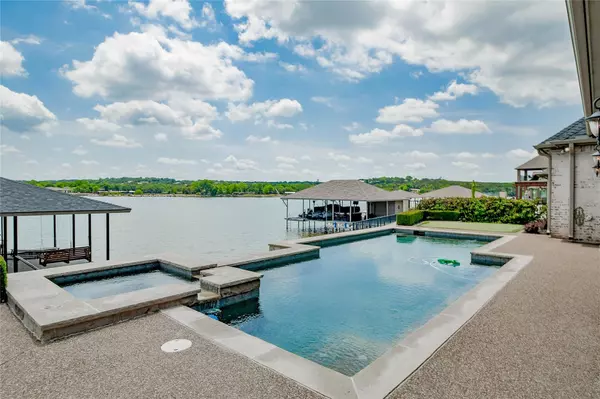 2610 Harborside Drive, Granbury, TX 76048