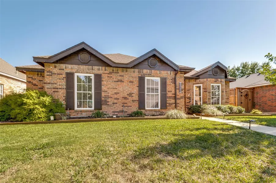 602 Thunderbrook Road, Garland, TX 75044