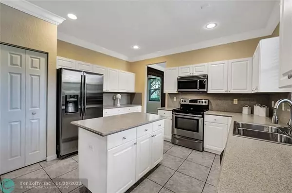 Weston, FL 33327,611 NANDINA DR