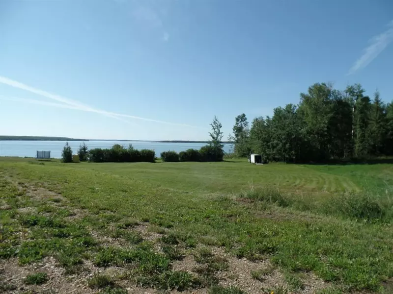 11 Islandview RD, Lac La Biche, AB T0A 2C1