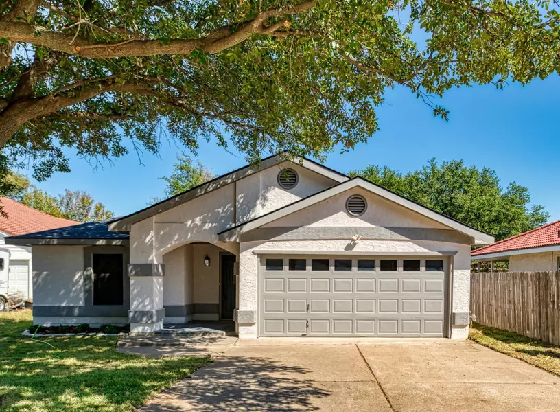 2313 Harvest Glen Court, Fort Worth, TX 76108