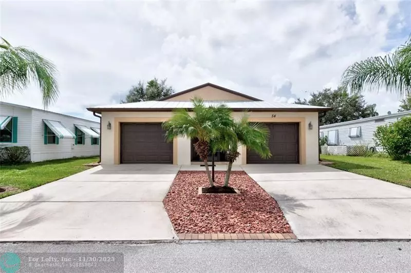 54 Lagos Del Norte, Fort Pierce, FL 34951