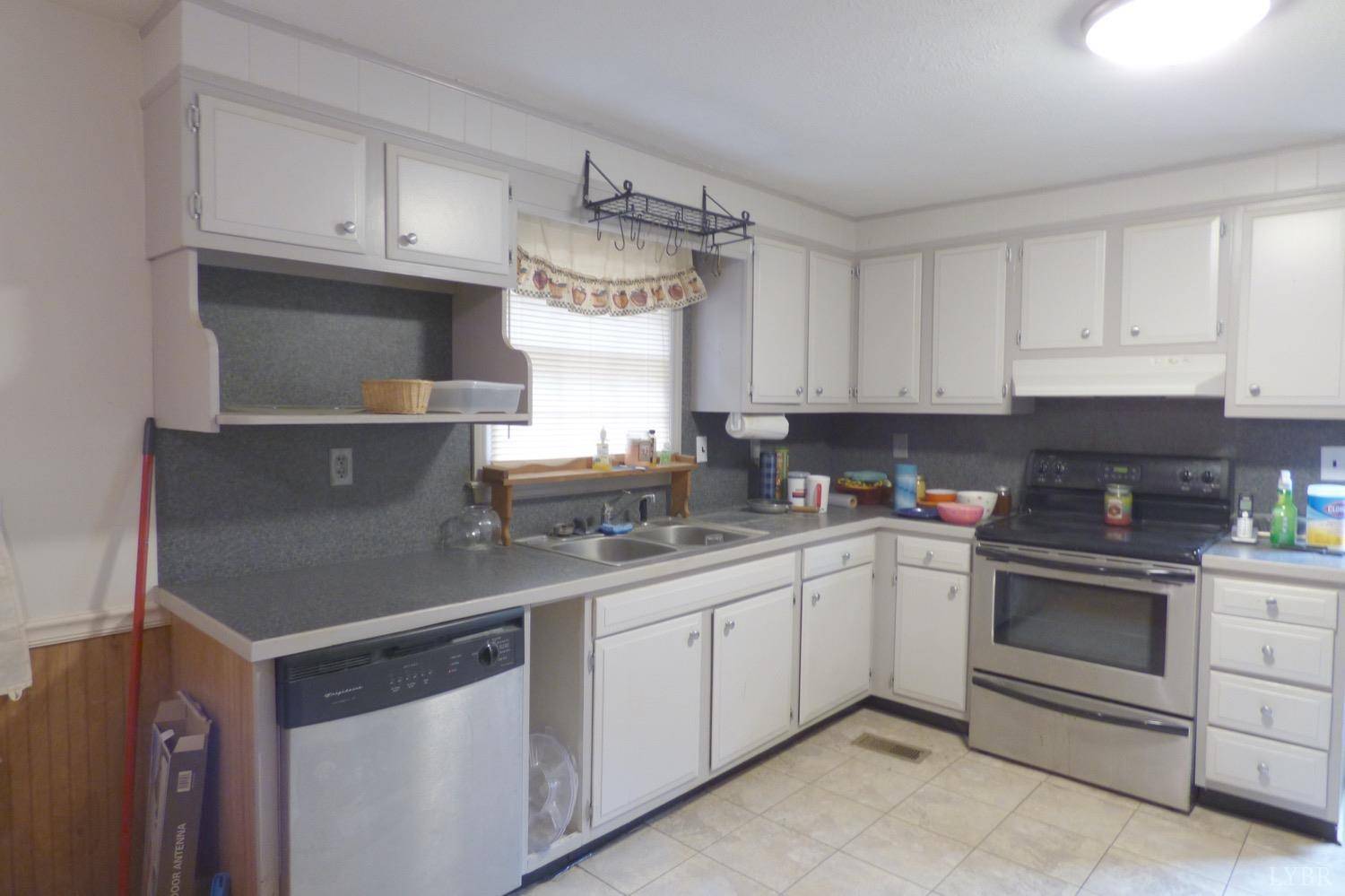 Amherst, VA 24521,1381 Boxwood Farm RD