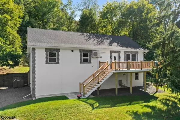 167 Philhower Ave, Califon Boro, NJ 07830