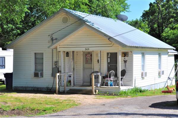 305 Lewis Street, Grand Saline, TX 75140