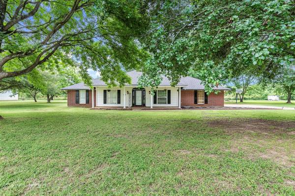 150 Lakewood Point Drive, Bossier City, LA 71111