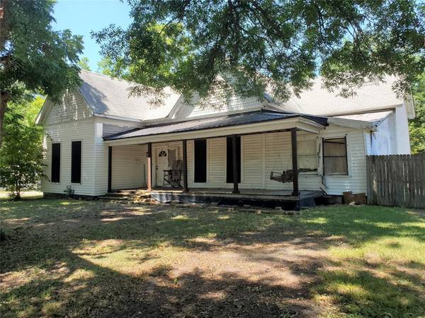 901 E 9th,  Bonham,  TX 75418