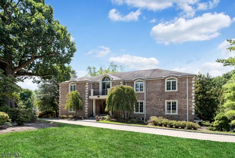 722 Jenny Trl, Franklin Lakes Boro, NJ 07417