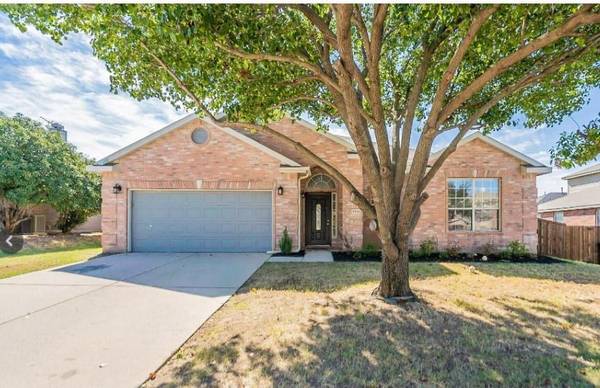 2710 Cherokee Trail, Corinth, TX 76210