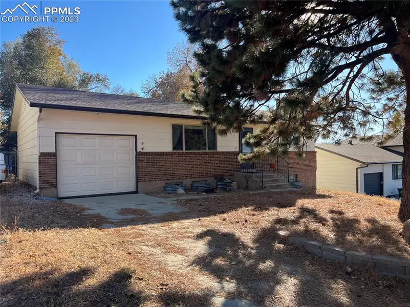 4965 N Splendid CIR, Colorado Springs, CO 80917