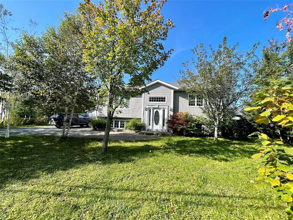 331 Grenfell Heights, Grand Falls-windsor, NL A2A 2J2