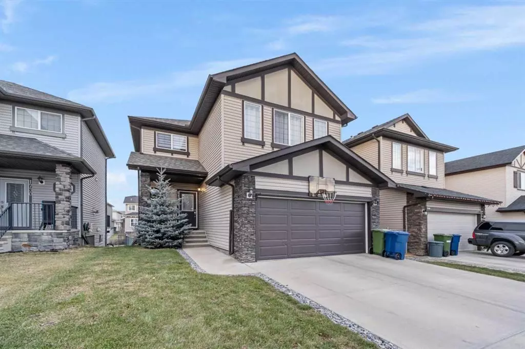 Airdrie, AB T4B 0T3,1726 Baywater DR SW