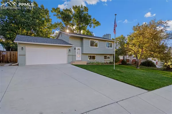 5445 Del Rey DR, Colorado Springs, CO 80918