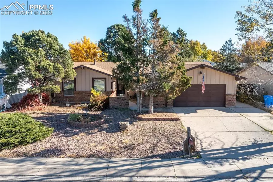 6017 Flintridge DR, Colorado Springs, CO 80918