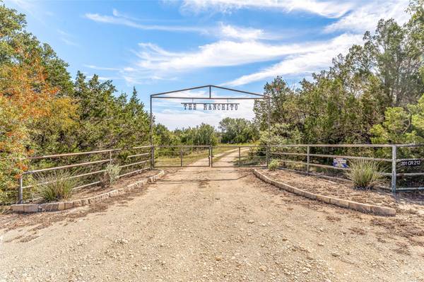 201 County Road 212, Hico, TX 76457