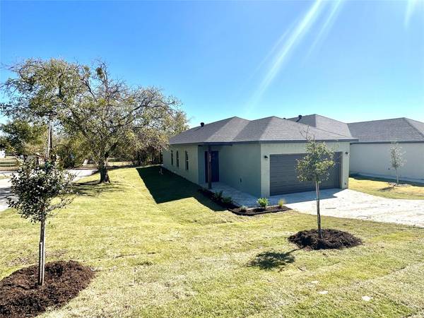 1332 Liberty Street, Weatherford, TX 76086