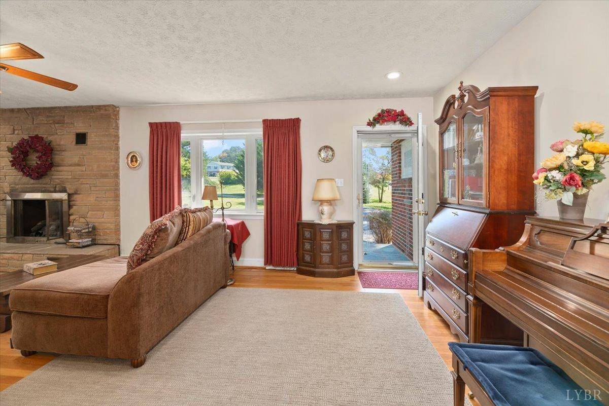 Amherst, VA 24521,159 Blue Ridge LN
