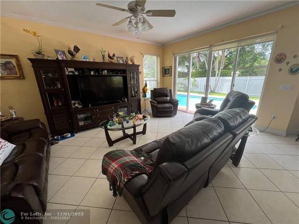 Miramar, FL 33027,15581 SW 18th St