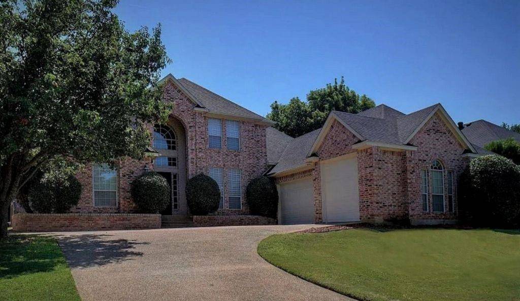 13 Forest Drive, Mansfield, TX 76063