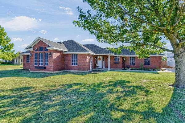 727 S Broadway Street, Collinsville, TX 76233