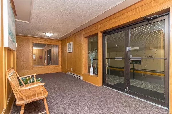 Saanich, BC V8X 4R8,1010 Bristol Rd #514