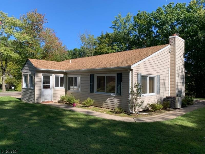 44 Boat St, North Haledon Boro, NJ 07508