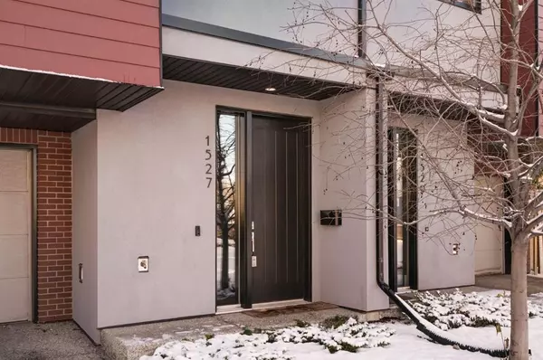 Calgary, AB T2T 6T2,1527 25 AVE SW