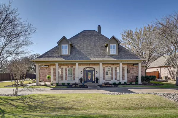 2708 S Shady Lane, Arlington, TX 76001