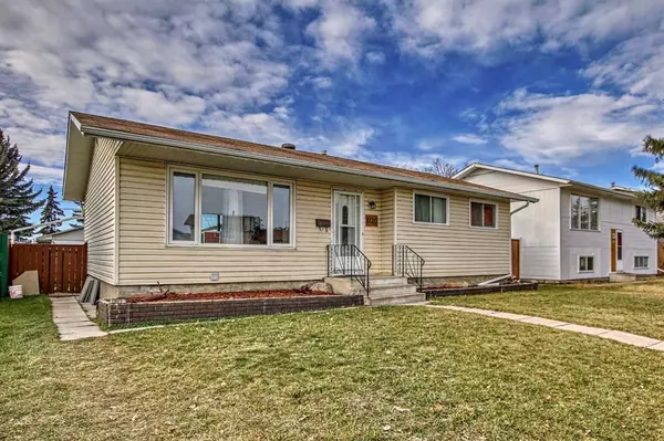 Calgary, AB T2A 2H9,1120 Penrith CRES SE