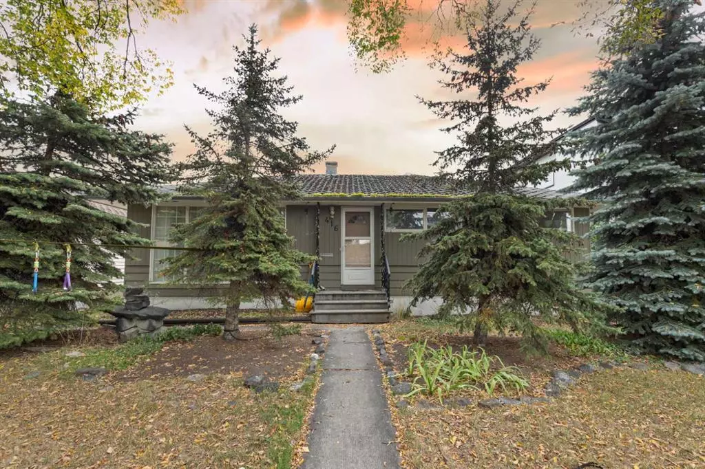 Calgary, AB T3C 1R6,416 37 ST SW