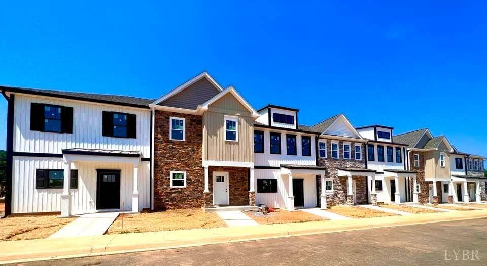 556 Leesville Road, Lynchburg, VA 24502
