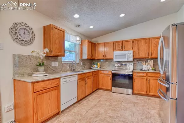 Colorado Springs, CO 80915,1620 Leoti DR