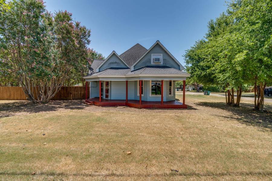 410 W 3rd Street, Maypearl, TX 76064