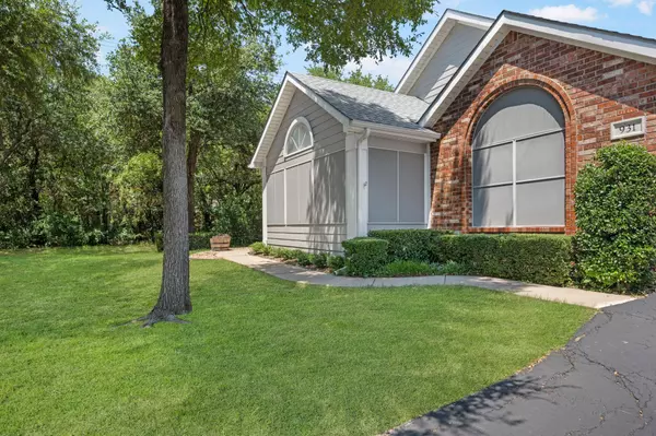 931 Bridges Drive, Arlington, TX 76012