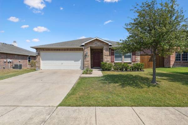 1713 Creek Bend Lane, Little Elm, TX 75068