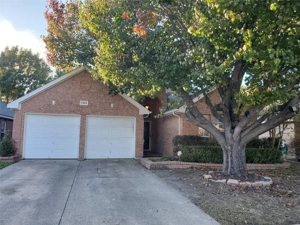 7025 Warm Springs Trail, Fort Worth, TX 76137