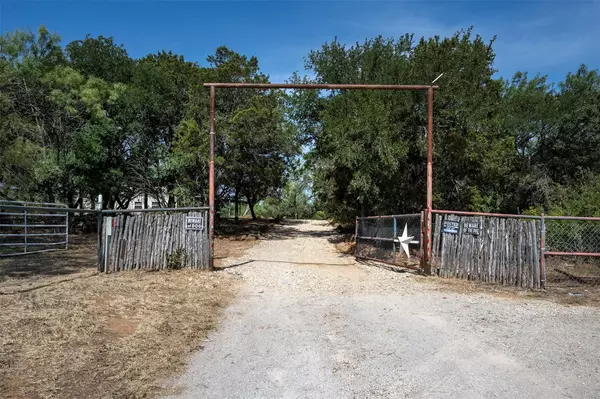 Mineral Wells, TX 76067,140 Woodland Trail